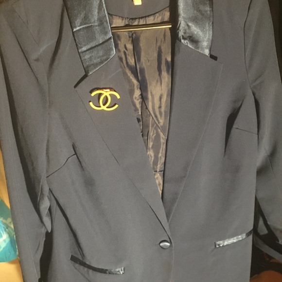 Navy blue suit jacket size med silky lapel - Picture 2 of 3